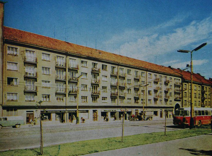 Komenského ulica pod oblúkom Makarenková terajšia Kissdyho